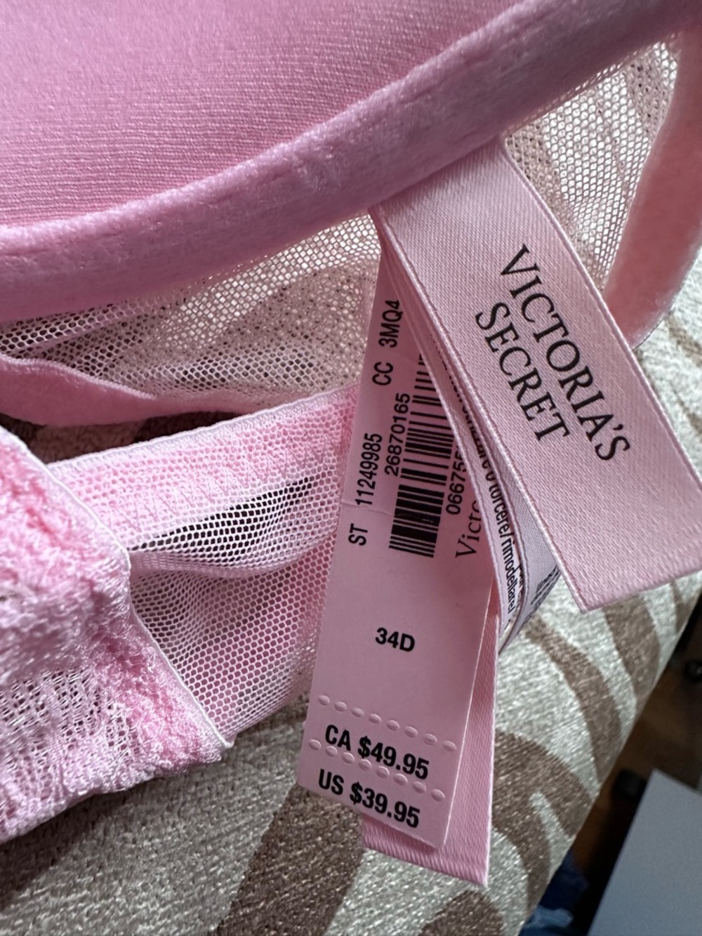 Victoria's Secret Pink Lace Push-Up Bra with Racerback Detail NWT - Picture 3 of 4